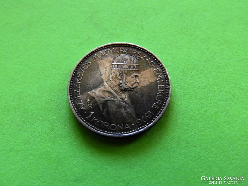 1896 ezüst Milleniumi 1 korona pazar patinával! FORDÍTOTT peremfelirat! (IY841)