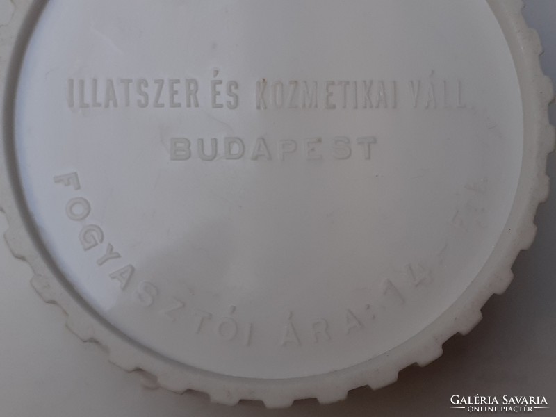 Retro Budapesti Illatszer és Kozmetikai Vállalat Harmat fehérítő szeplőkrém régi krémes doboz