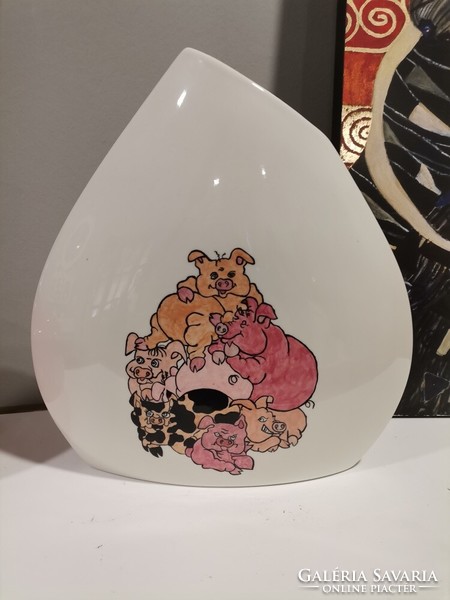 Manu & christoph piglet porcelain vase is negotiable!!
