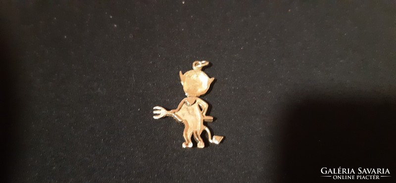 Gold pendant depicting Krampus (German 8k)