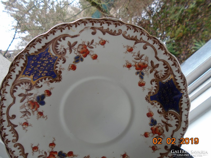 19.sz angol kézzel festett kobalt-arany pajzsmintás,virágmintás,dombormintás tányér