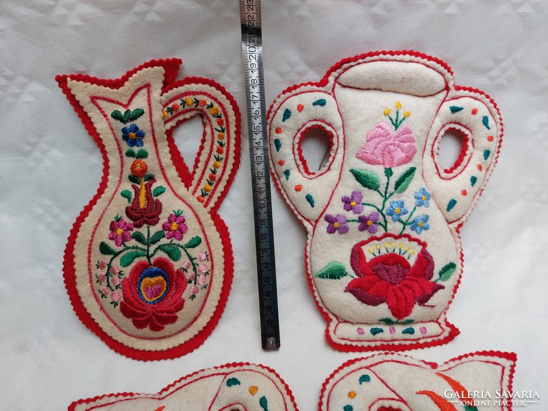 Retro Kalocsa embroidered felt folk wall decoration jar silk shape