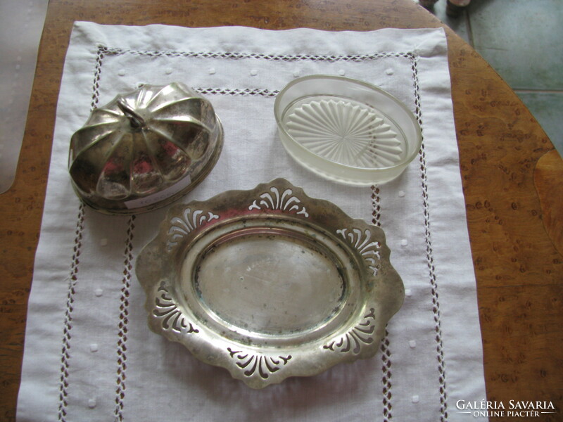 Patina silver-plated butter holder with glass insert