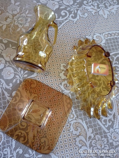 2 pieces of amber-colored, antique glasses/ centerpiece, rectangular tray/jug not available!