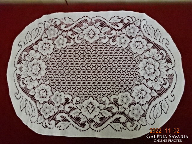 Oval lace tablecloth, machine work, size: 52 x 39 cm. He has! Jokai.