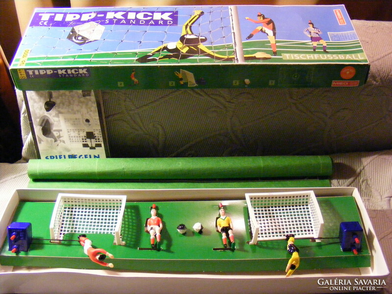 Retro  ügyességi  asztali foci játék