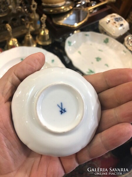 Meiseni porcelán tálka, 8 cm-es nagyságú, régi, hibátlan.