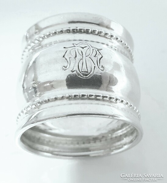 Silver (6 pieces) napkin rings