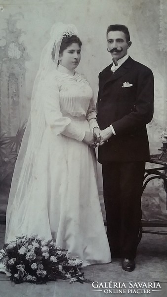 Antik esküvői fotó Szmrecsányi Miklós fotográfus Nagykőrös műtermi fénykép menyasszony vőlegény kép