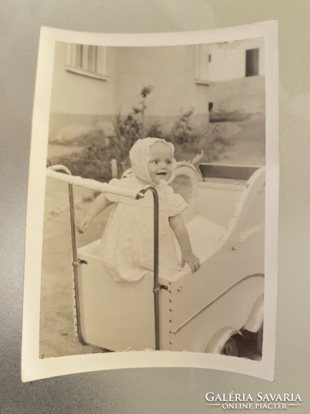 Régi gyerekfotó vintage fénykép babakocsi kép