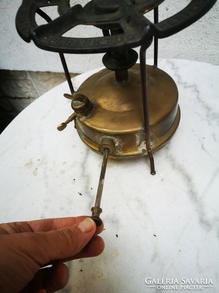 Antique perfect petroleum - oil cooking heater made of copper, Austrian or German stove