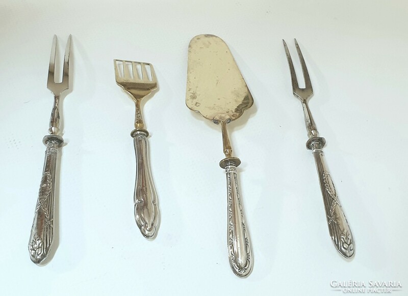 Breakfast set with silver (800) handles