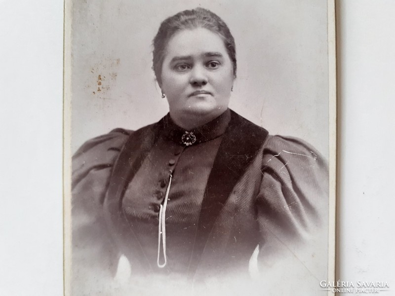 Antik női fotó Szigeti fotográfus Budapest műtermi régi fénykép