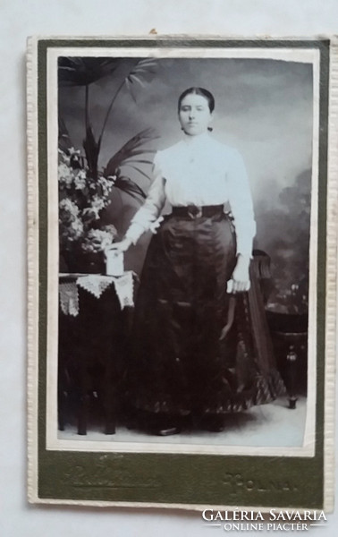 Antique female photo, old photo of photographer János Roth's studio in Tolna