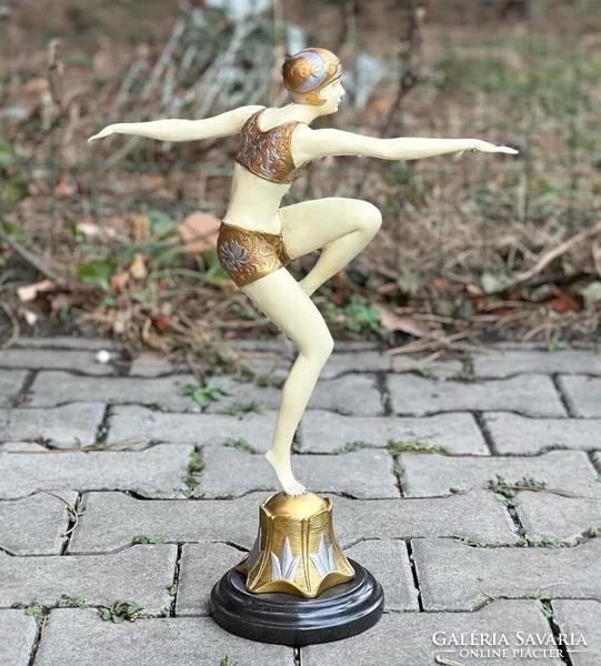 Táncosnő - art deco bronz szobor