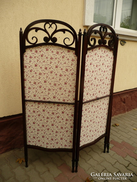 Beautiful antique 3-part, fully folding screen, reupholstered with new art nouveau textile