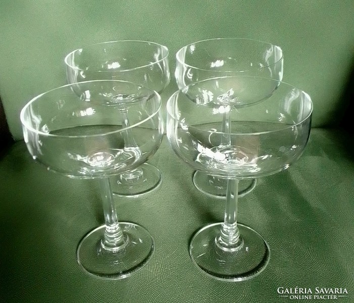 Négy régi, klasszikus, elegáns talpas pezsgős koktélos kristály üveg pohár kehely készlet