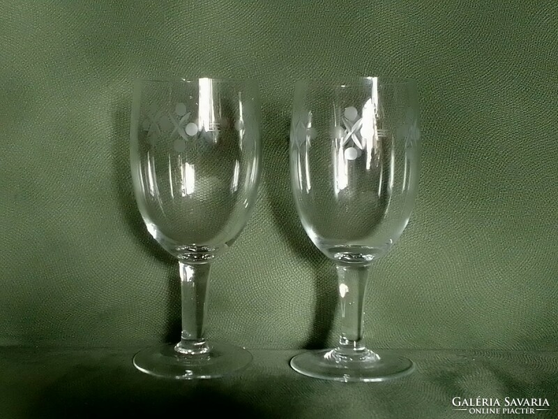 Set of 2 coasters + 6 classic wine and soda water glasses with fine polished incised pattern
