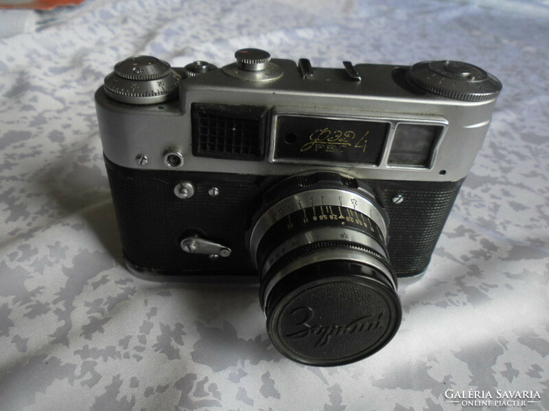 FED 4 régi orosz fényképezőgép vakuval
