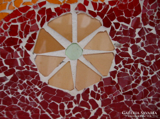 Glass mosaic decorative bowl with orange slice pattern