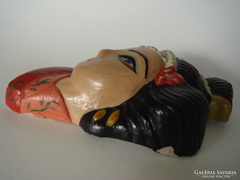 Old oriental female head with retro wall decoration 20 cm