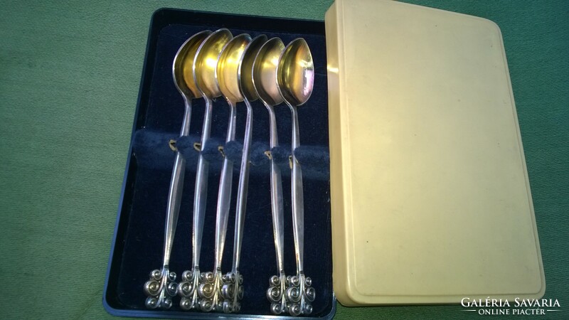 Rare gilt-silvered teaspoon set with decorative handle in box