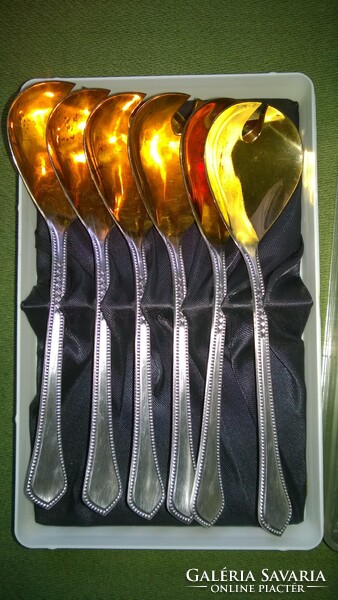 Rare gilt-silvered teaspoon set with decorative handle in box