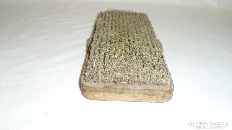 Old floor polishing and cleaning brush