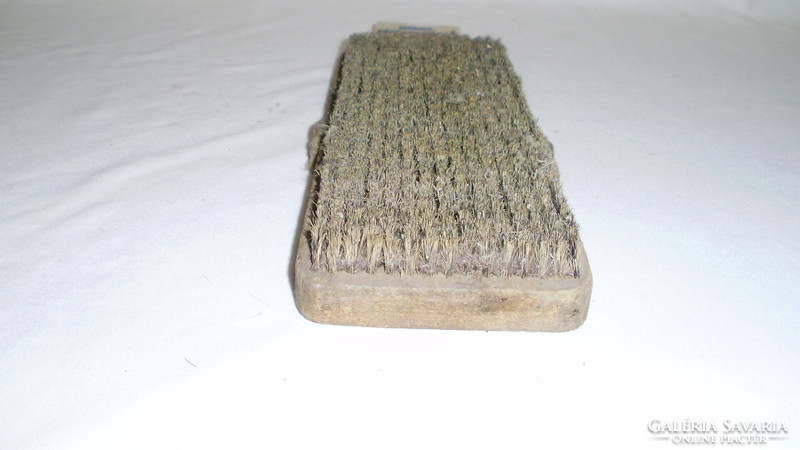 Old floor polishing and cleaning brush
