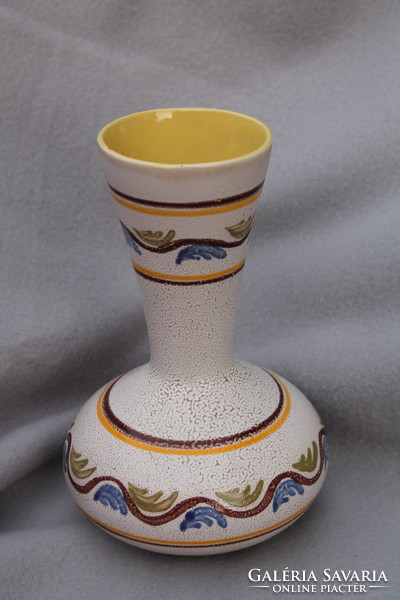 Ribbed modern ceramics