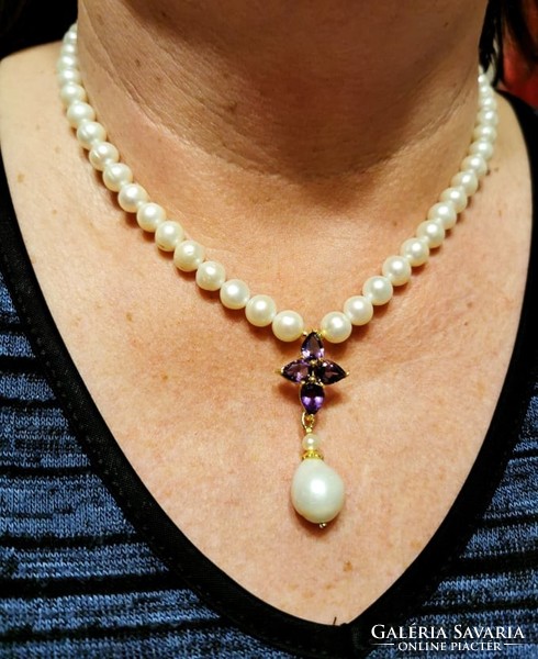 Genuine pearl necklace with string of amethyst inlays