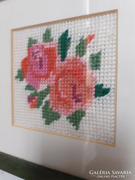 Pink tapestry embroidered picture in a green wooden frame 15x16 cm wall picture