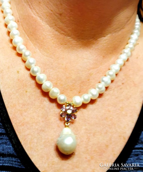 Genuine pearl necklace with string of amethyst flowers