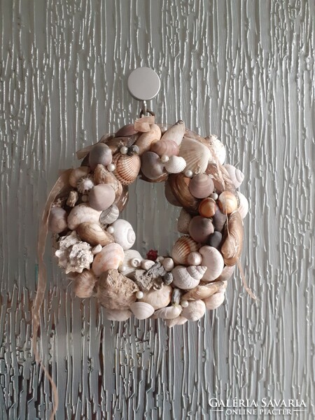 Kagylókból készült ajtó koszorú, Zen folyópart kavics gyöngy kagyló csigaház