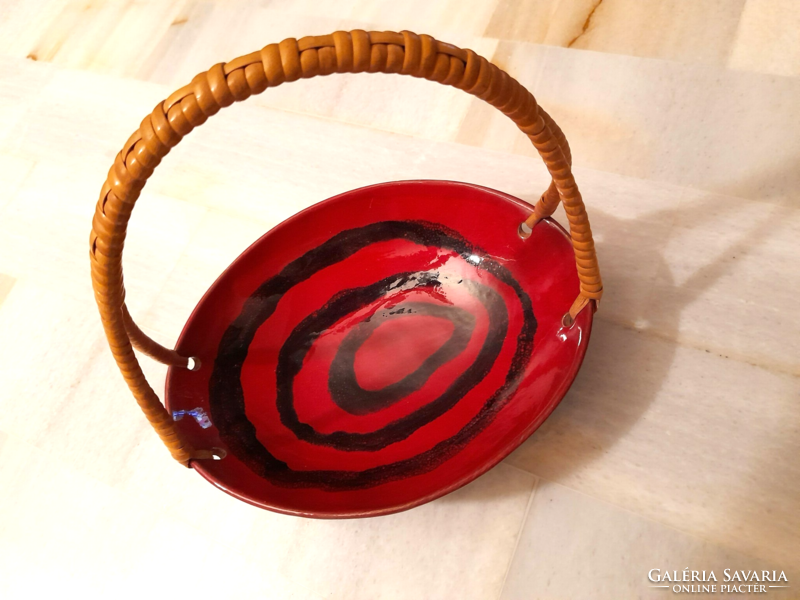 Retro lakehead ceramic serving bowl with braided handle