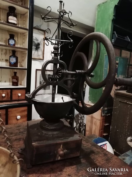 Szatócsbolti kv grinder, goldenberg 2 large size, cast iron grinder, confectioner's or coffee shop