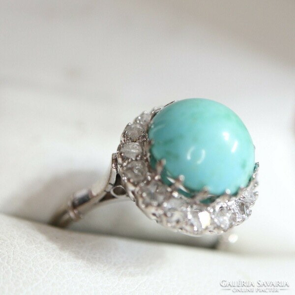 Antique 14 kr. Ring with diamonds and turquoise.