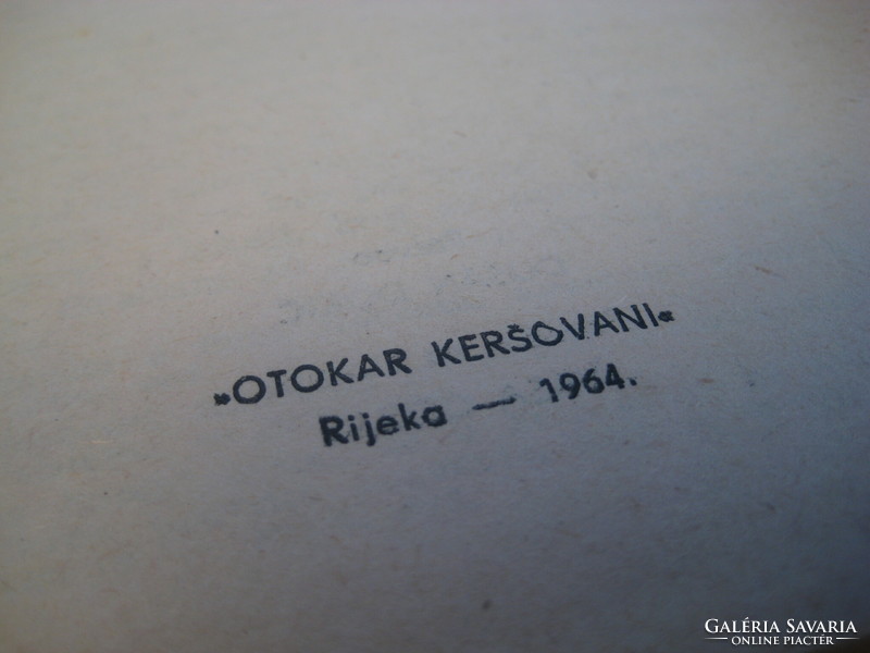 Horvátul , Dumas regény  : Tri Musketira  I- II.   Rijeka  1964 , kemény kötéssel , horvátul