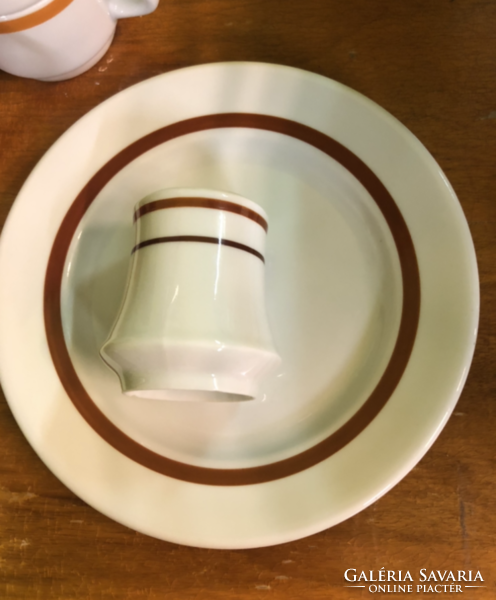 Hollóháza brown retro sugar bowl, unmarked salt shaker and matching small plate.
