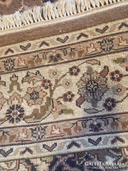 Hand-knotted Indo Keshan carpet is negotiable