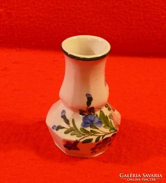 Nicely shaped and decorated vase from Kislőd