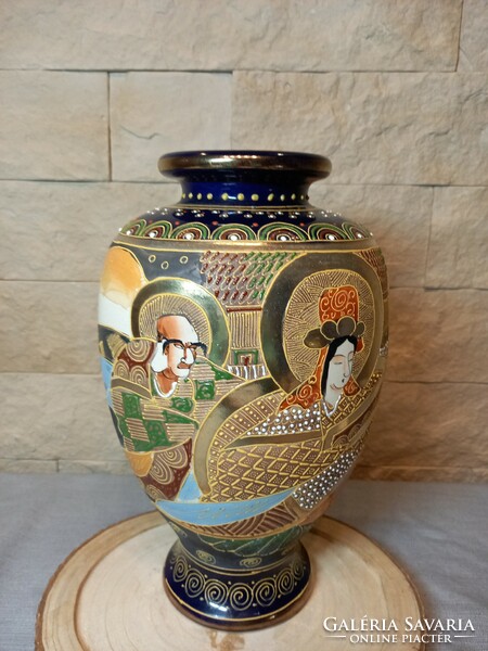 Japanese satsuma vase from the beginning of the 20th century.