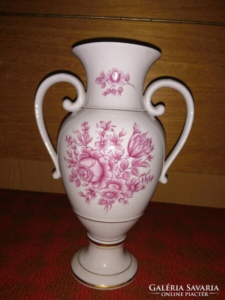 Hollóházi porcelán füles váza, virágmintás dekorral 15.000 Ft