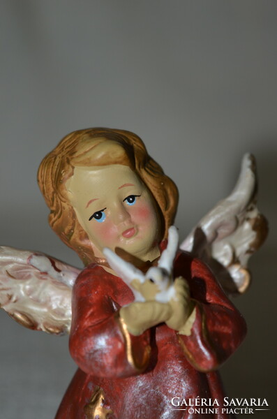 Ceramic angel with collar