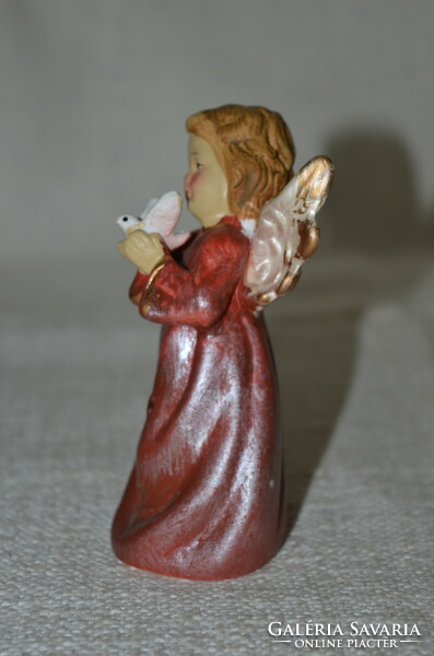 Ceramic angel with collar