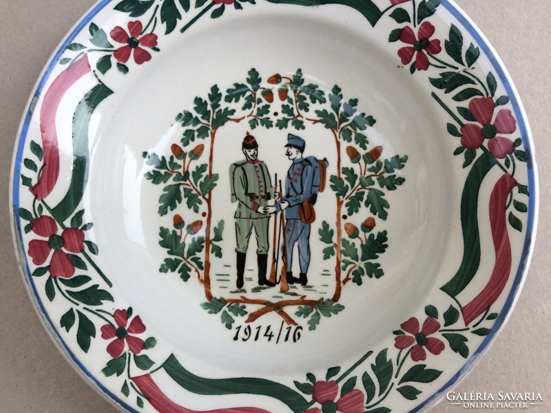 Antik fali tányér Wilhelmsburgi fajansz régi dísztányér WW1 falitányér katona I. VH Világháború 1914