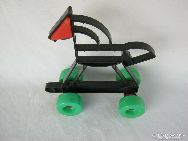 Retro plastic pull toy horse