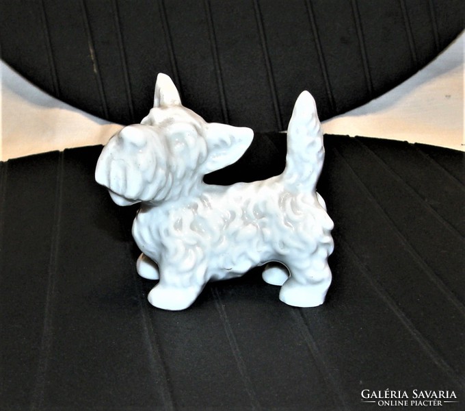 Foxy dog figurine - schaubach kunst-wallendorf porcelain