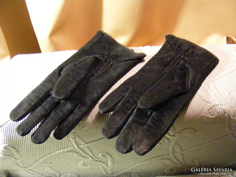 Black suede leather gloves size 7.5