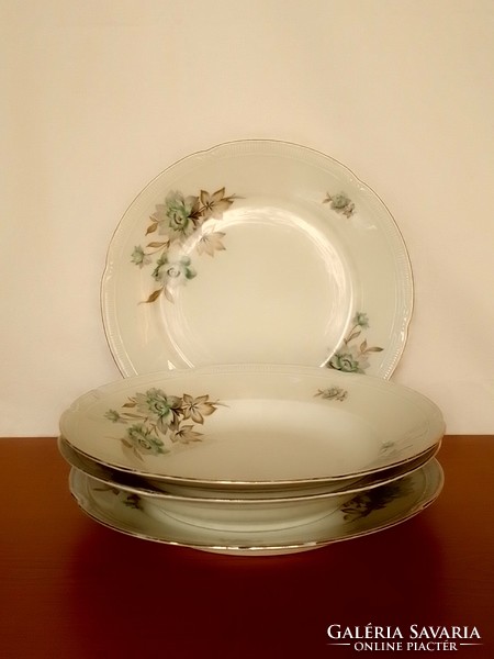 Két személyes vintage német Bavaria porcelán étkészlet lapos és mély leveses tányér finom virágminta